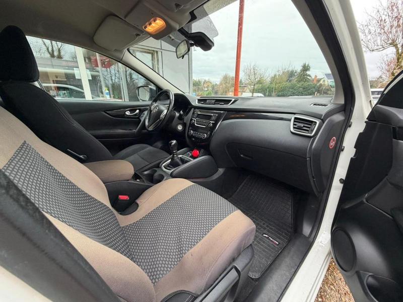 Nissan Qashqai II (J11) 1.2 Dig-T 115 Cv / 85 Kw Essence