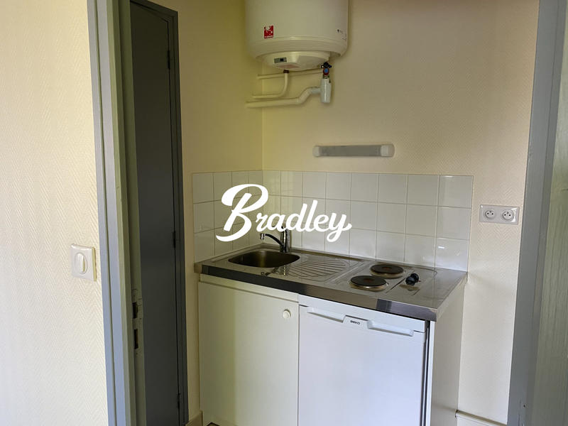 Bureau - 60 m² - 5 pièces