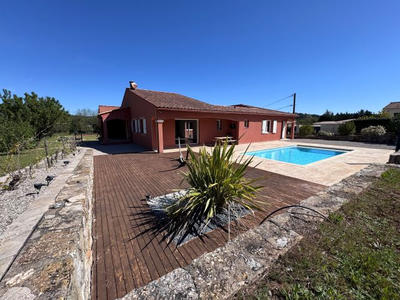 Maison - 160 m² - 5 pièces