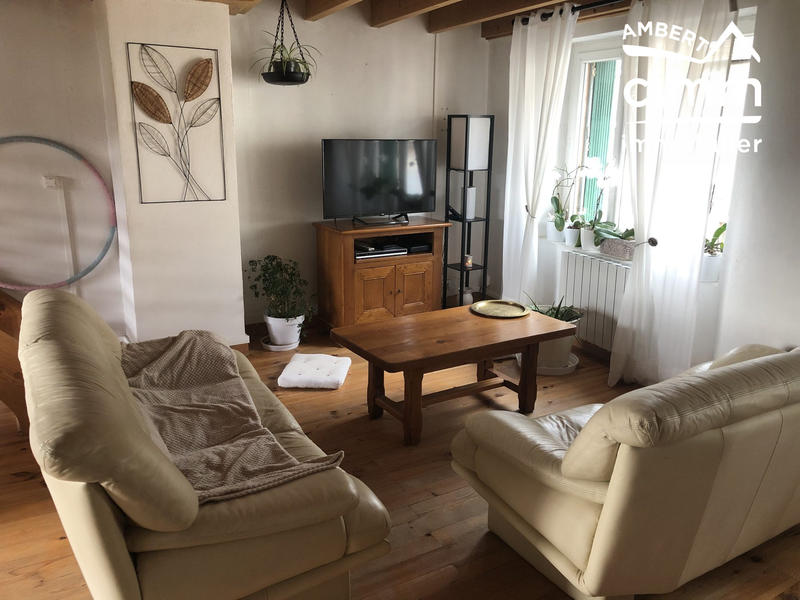 Maison - 122 m² - 8 pièces