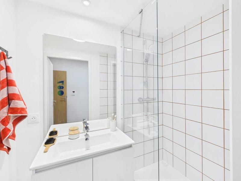 Appartement - 16 m² - 6 pièces