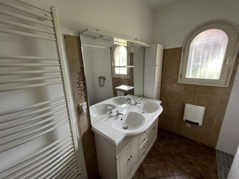 Maison traditionnelle - 113 m² - 5 pièces