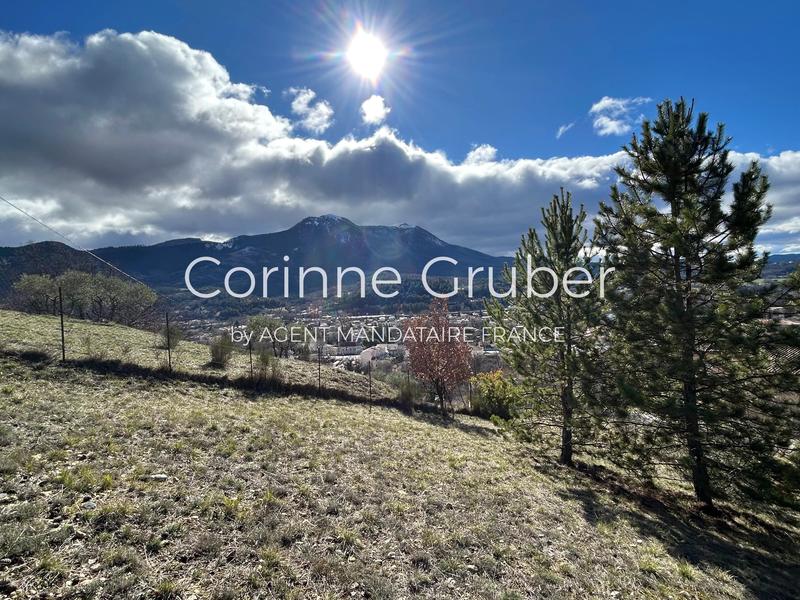 Maison - 180 m² - 6 pièces