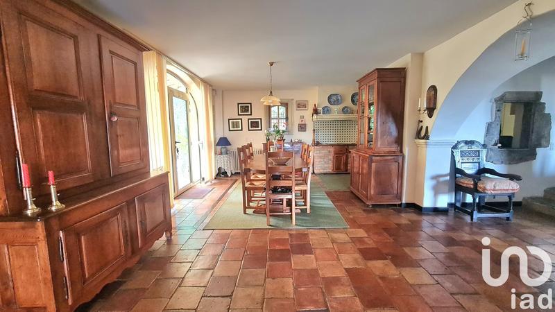 Maison - 219 m² - 5 pièces