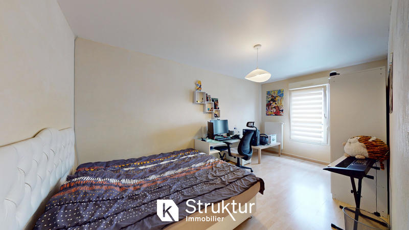 Maison - 108 m² - 6 pièces