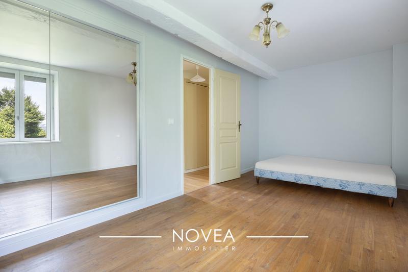 Maison ancienne - 210 m² - 5 pièces