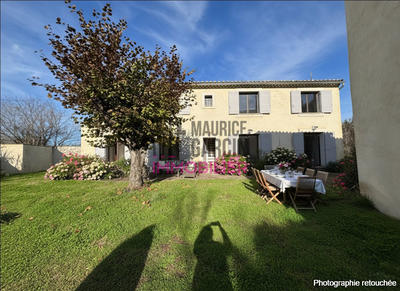 Maison - 202 m² - 7 pièces