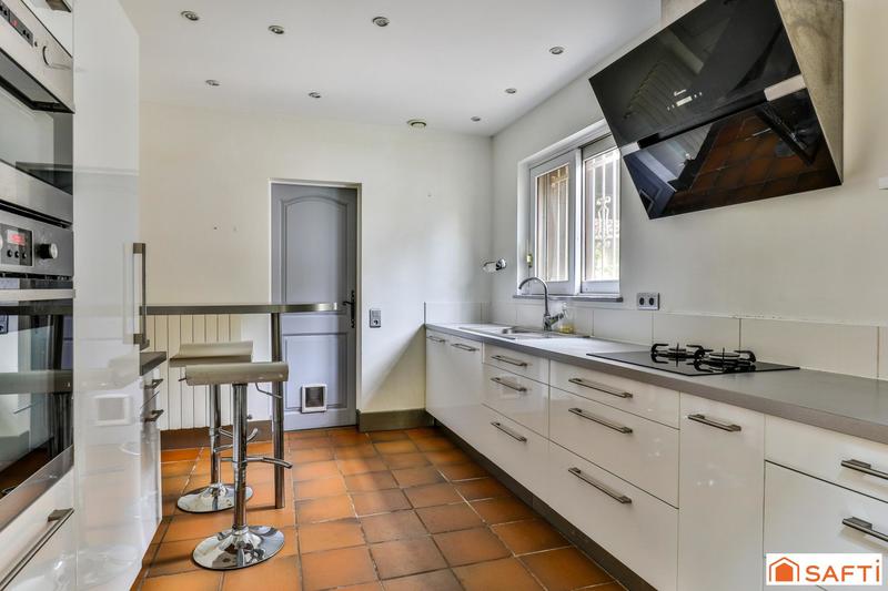 Maison - 120 m² - 7 pièces