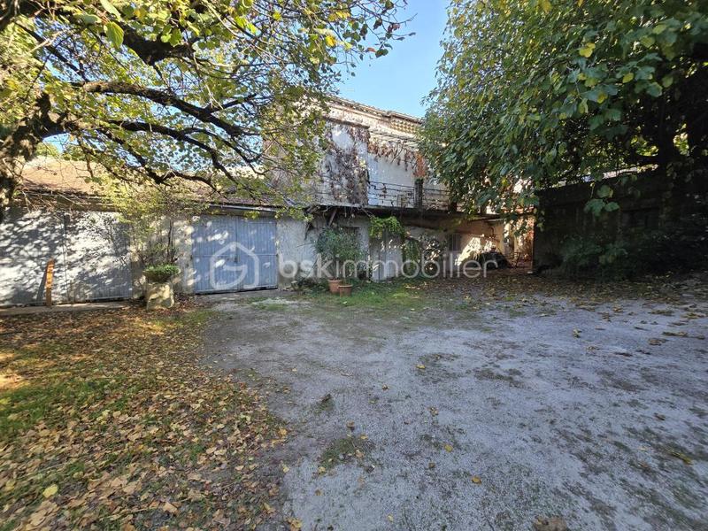 Immeuble - 254 m² - 13 pièces