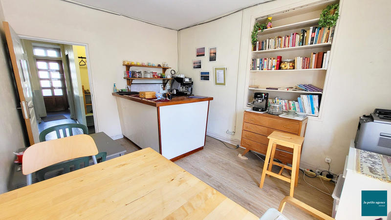 Maison - 366 m² - 20 pièces