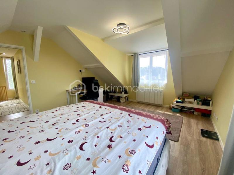 Maison - 95 m² - 5 pièces