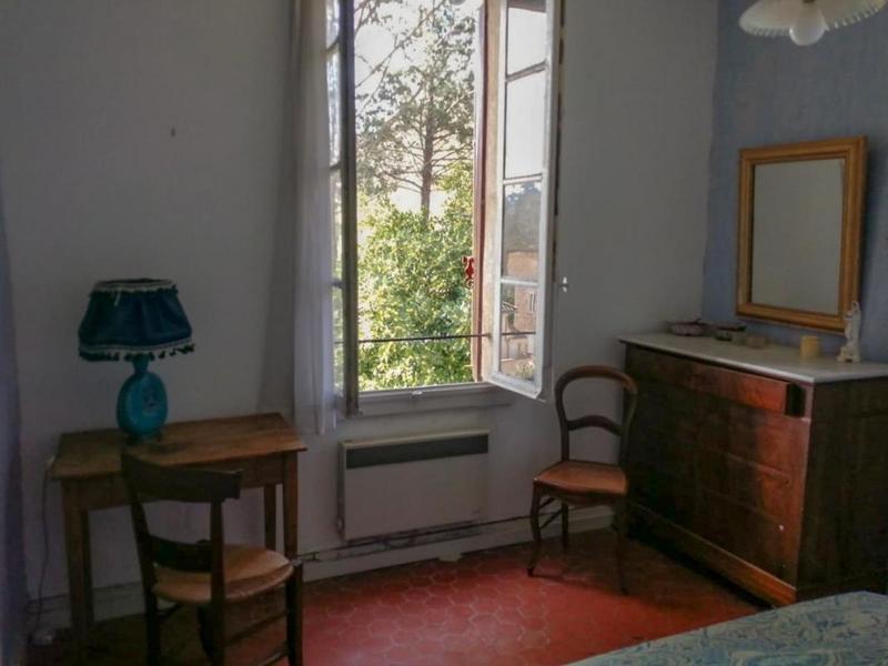 Maison - 240 m² - 9 pièces