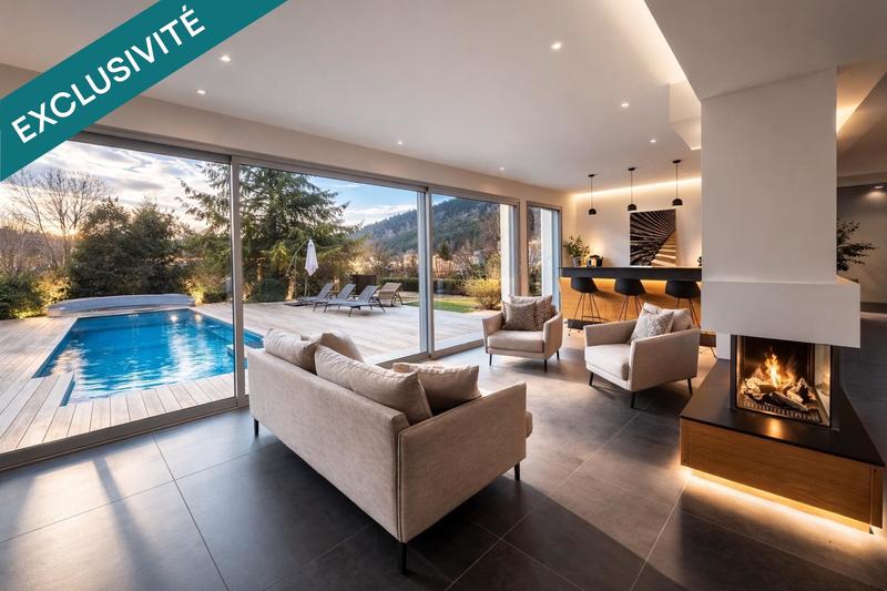 Maison - 312 m² - 12 pièces