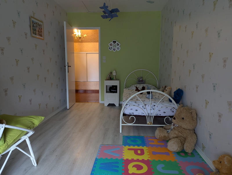 Maison - 234 m² - 8 pièces