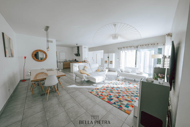 Maison - 150 m² - 6 pièces