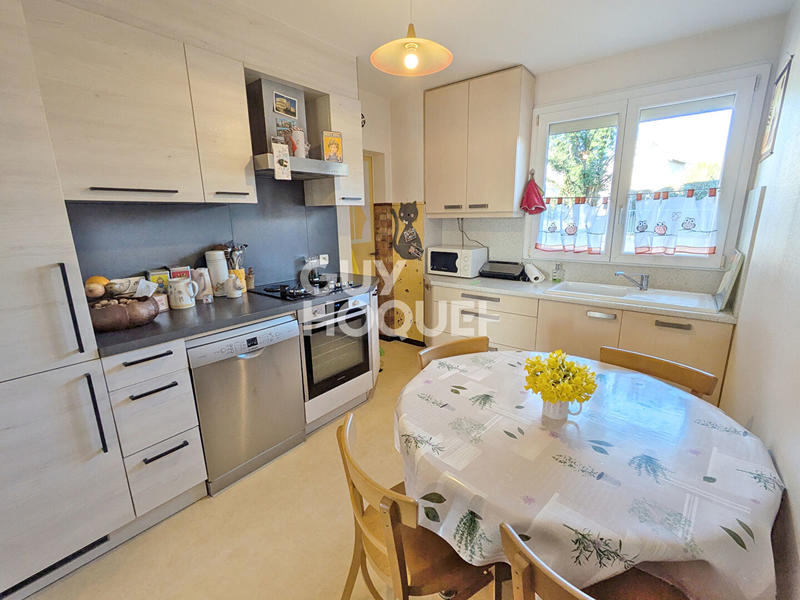 Appartement - 95 m² - 5 pièces