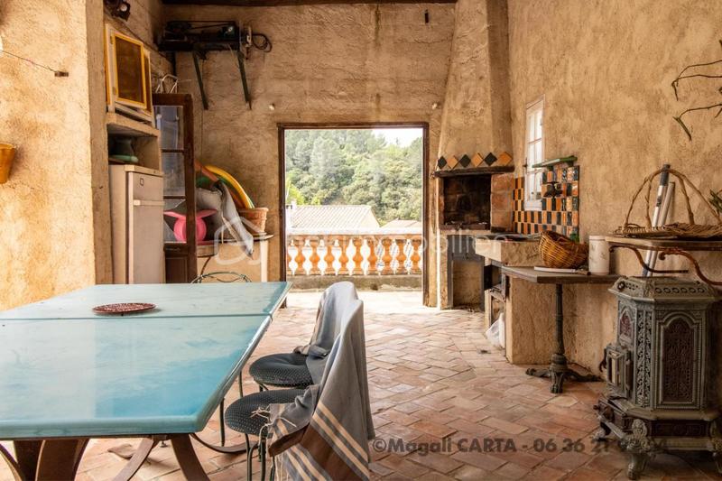 Demeure - 160 m² - 6 pièces