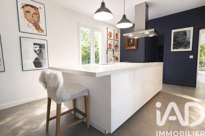 Maison - 195 m² - 7 pièces