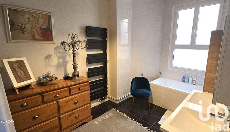 Appartement - 82 m² - 3 pièces