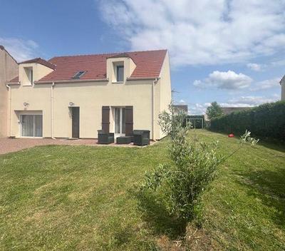 Maison - 120 m² - 6 pièces
