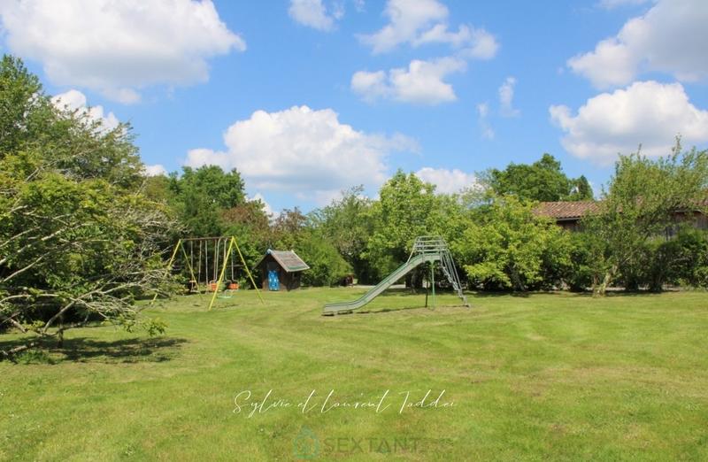 Maison de maîtres - 487 m² - 11 pièces