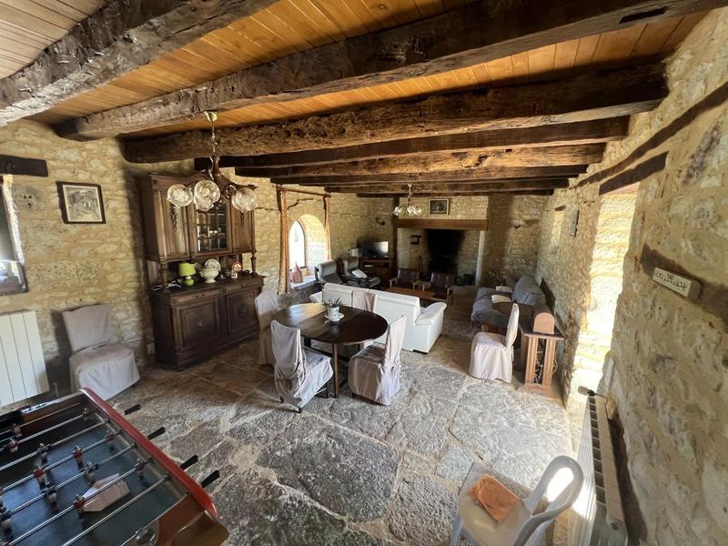 Maison - 188 m² - 5 pièces