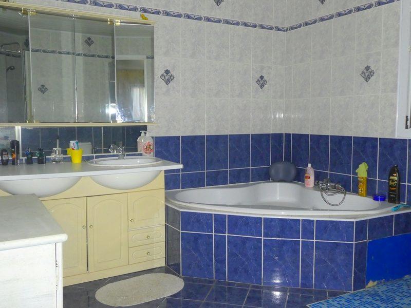 Maison - 150 m² - 4 pièces