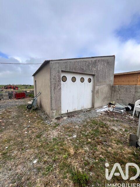 Maison - 93 m² - 5 pièces