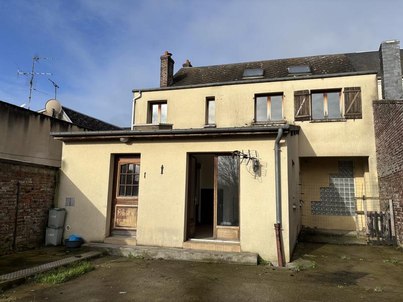 Maison - 200 m² - 10 pièces