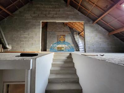 Maison - 200 m² - 8 pièces