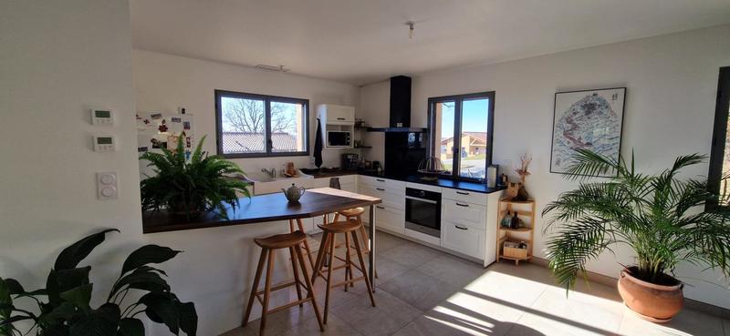 Maison - 102 m² - 4 pièces
