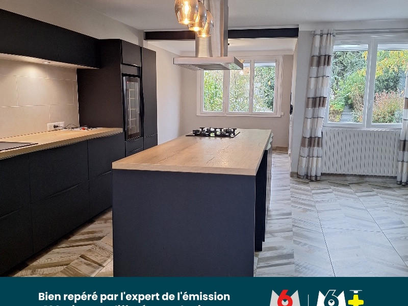 Maison - 93 m² - 4 pièces