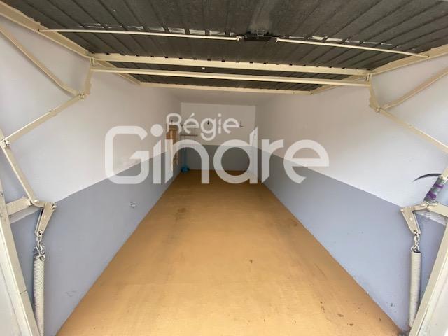 Garage - 13 m²