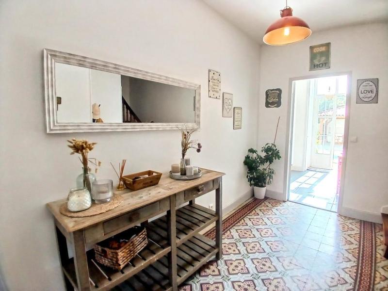 Maison - 253 m² - 10 pièces