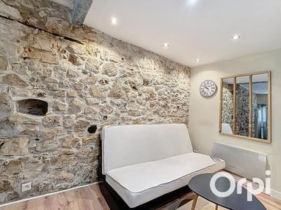 Studio - 20 m² - 1 pièce