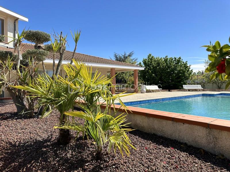 Villa - 254 m² - 7 pièces