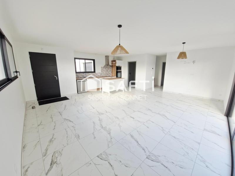 Maison - 94 m² - 5 pièces