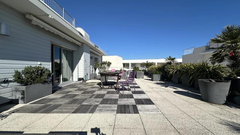 Penthouse - 155 m² - 4 pièces