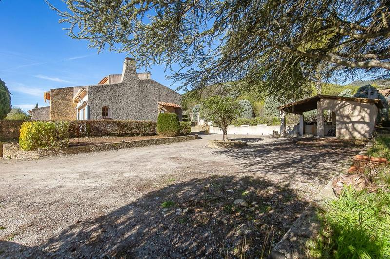 Villa - 230 m² - 5 pièces