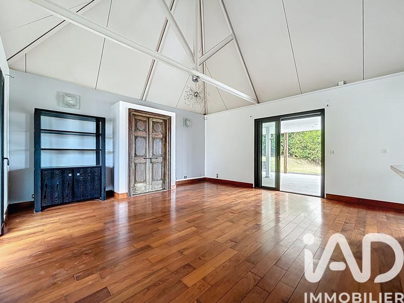 Maison - 185 m² - 7 pièces