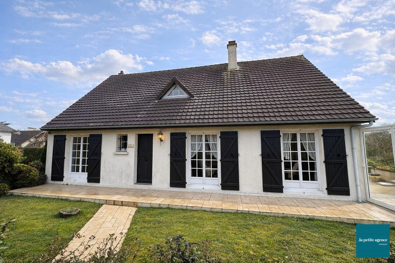 Maison - 148 m² - 8 pièces