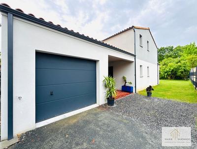 Maison - 123 m² - 5 pièces