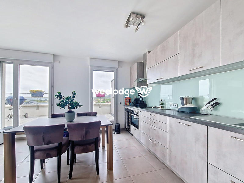 Appartement - 80 m² - 4 pièces