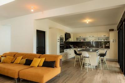 Maison traditionnelle - 150 m² - 5 pièces