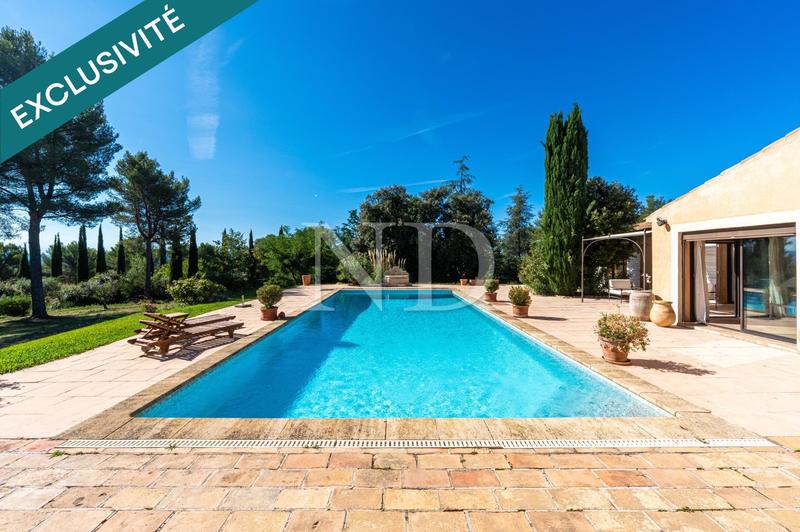 Maison - 377 m² - 12 pièces