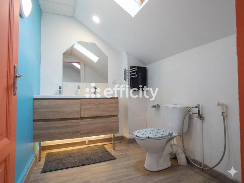 Appartement - 270 m² - 11 pièces