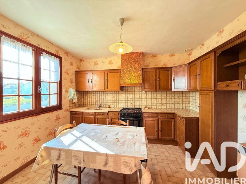 Maison - 90 m² - 5 pièces