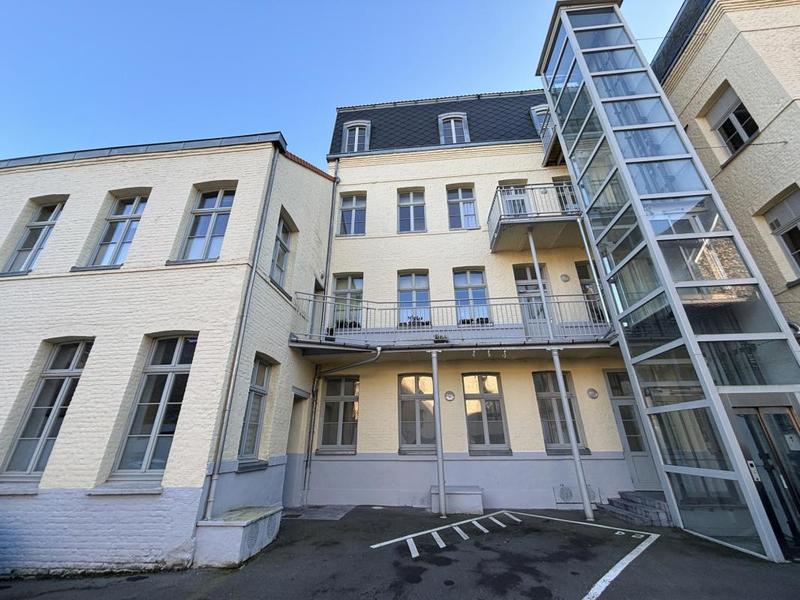 Appartement - 4 057 m² - 2 pièces