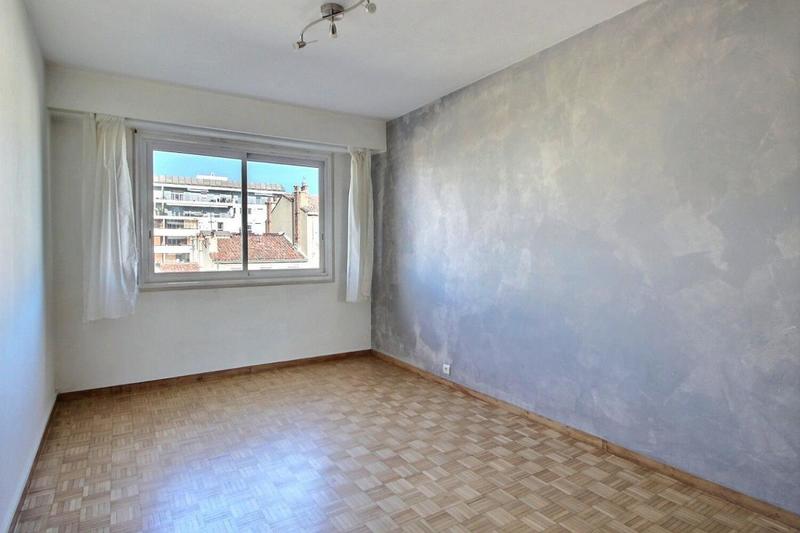 Appartement - 92 m² - 4 pièces