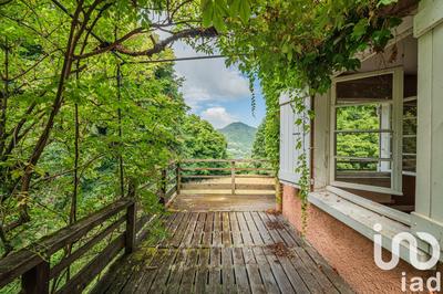 Maison - 147 m² - 7 pièces